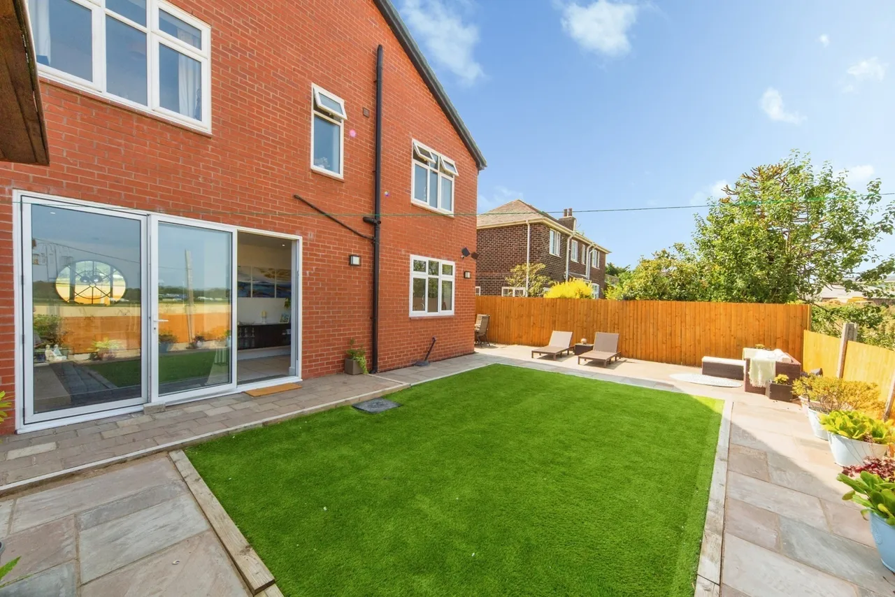 Ashton Road, Newton-le-Willows, Merseyside, WA12, photo 23
