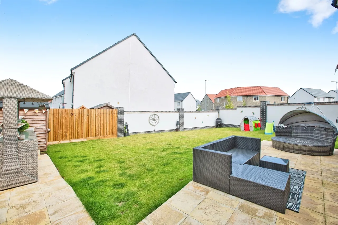 Aspen Grove, Ilchester, BA22, photo 13