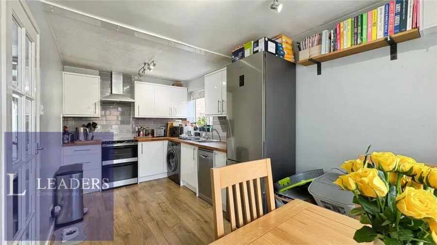 Nether Court, Halstead, CO9, photo 2
