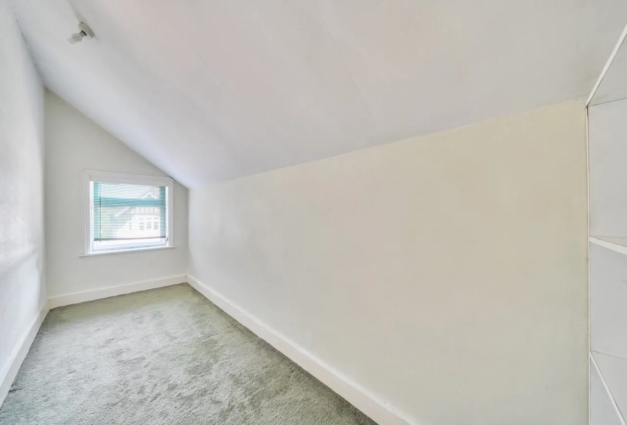 Hawthorn Road, Sutton, SM1 4PF, photo 11