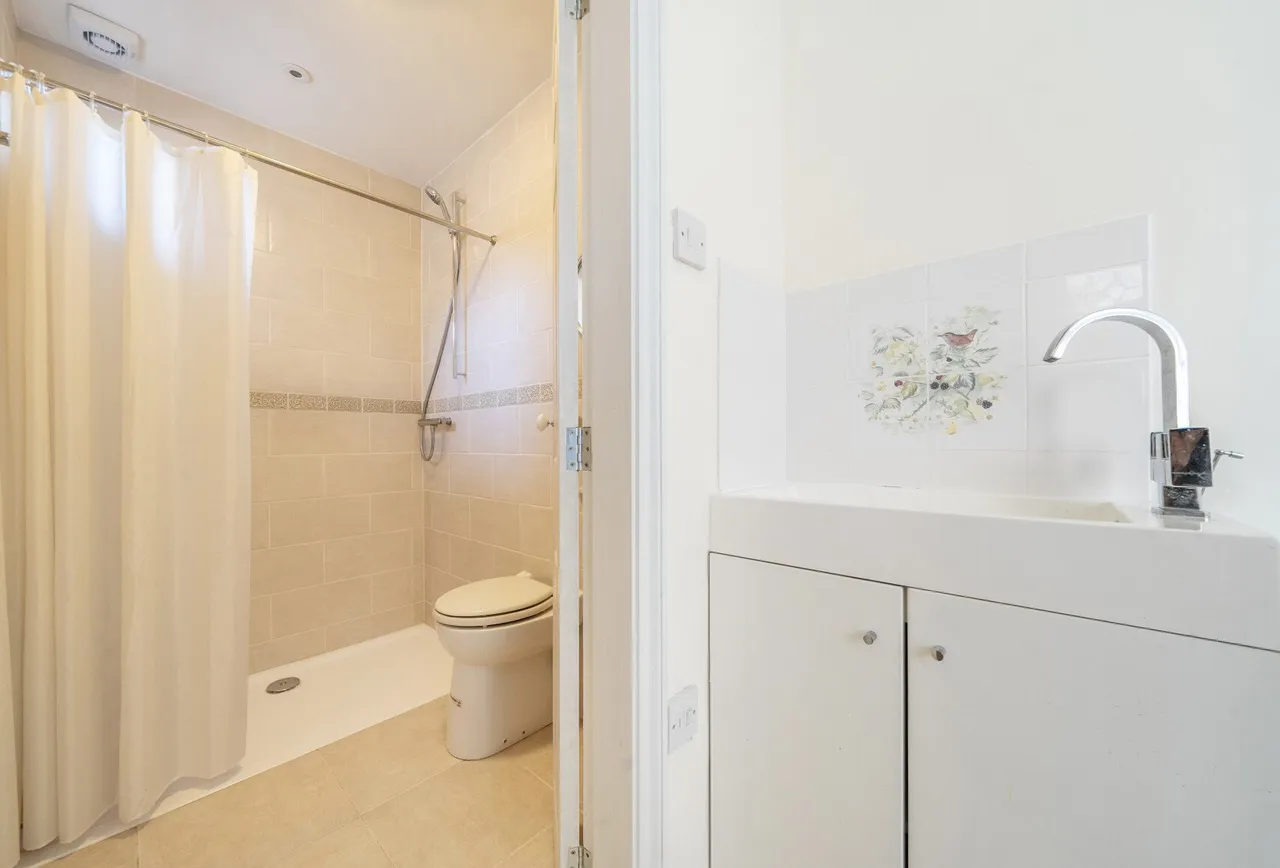 Hawthorn Road, Sutton, SM1 4PF, photo 6