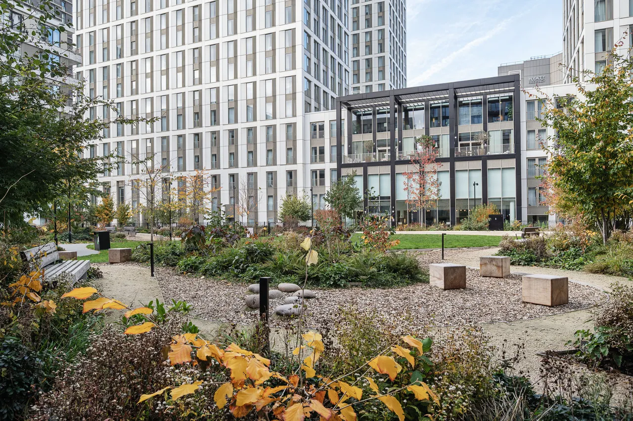 London, E20, photo 25