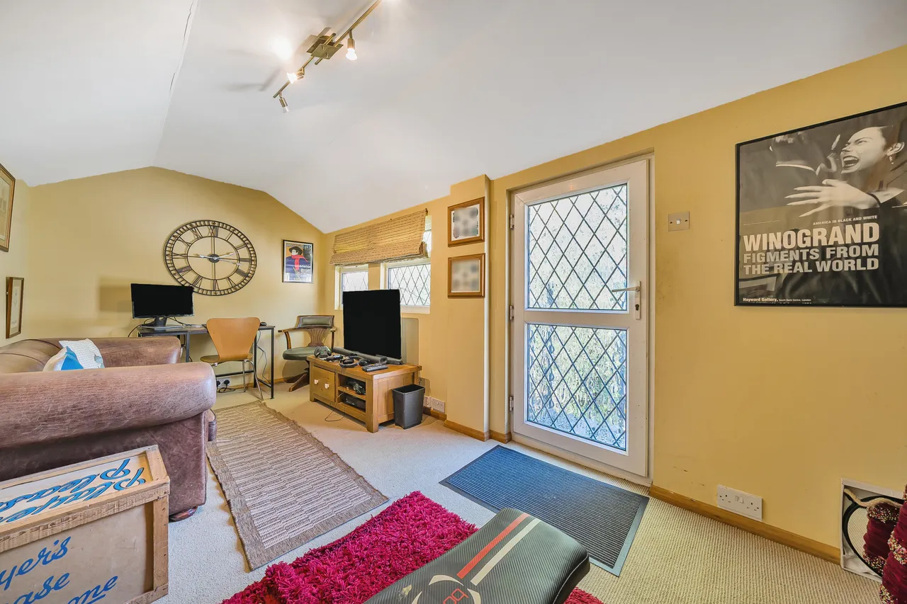 Bradgate Road, Bedford, photo 21