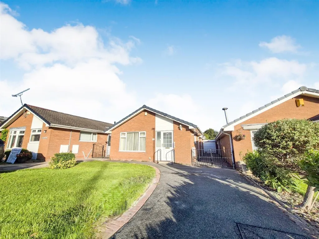 3 bed house for sale, Frankby Road, Greasby, CH49