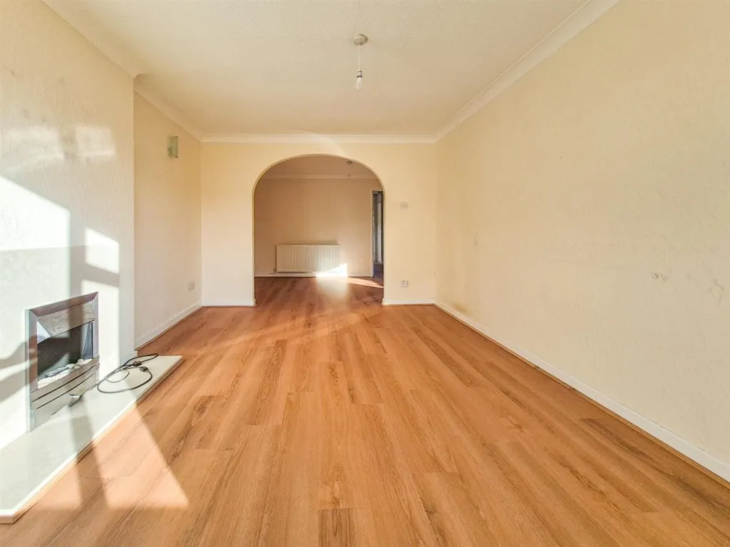 Frankby Road, Greasby, CH49, photo 3