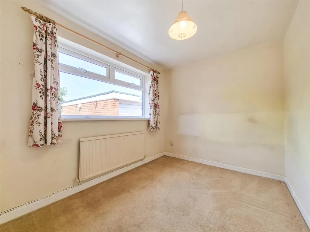 Frankby Road, Greasby, CH49, photo 16