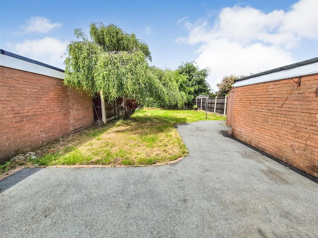 Frankby Road, Greasby, CH49, photo 20