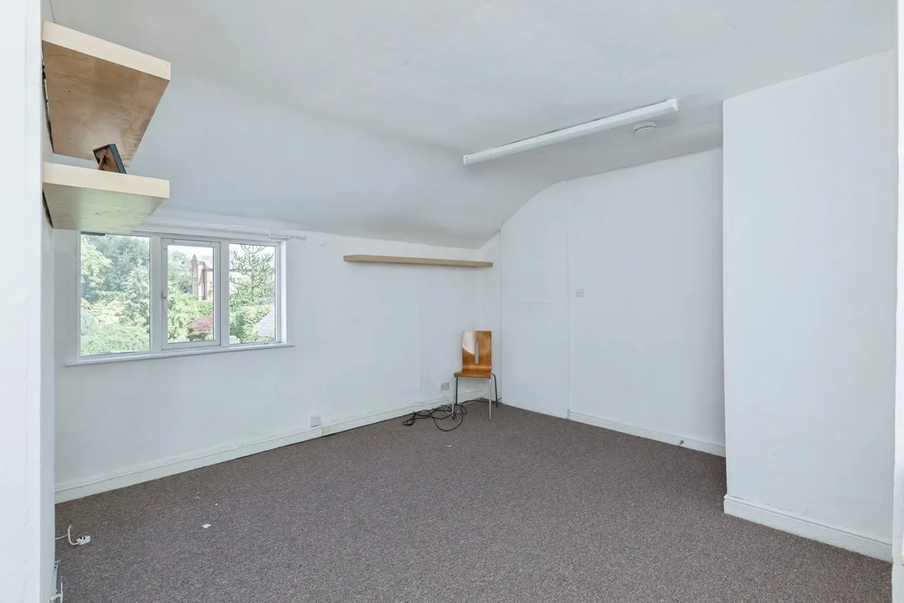 Church Lane, Leicester, LE19, photo 9