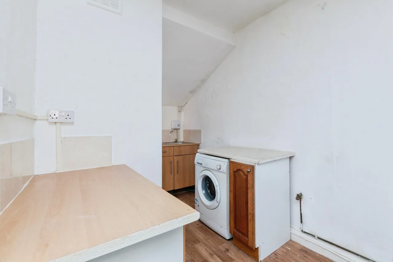 Church Lane, Leicester, LE19, photo 7