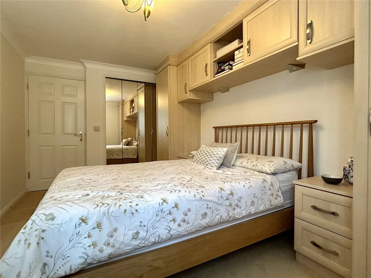 High Street, Uppermill, OL3, photo 10