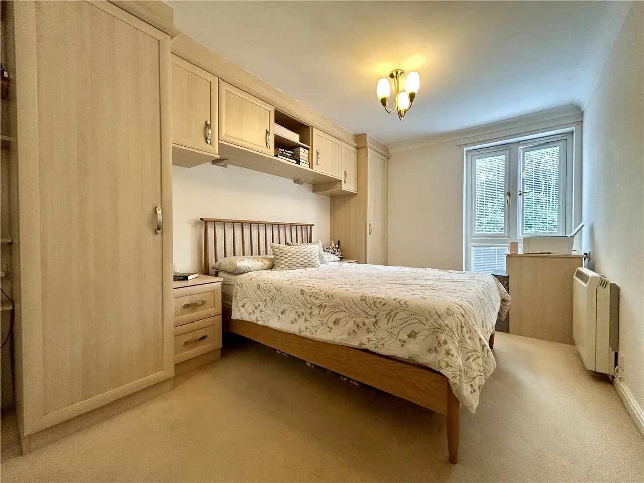 High Street, Uppermill, OL3, photo 9