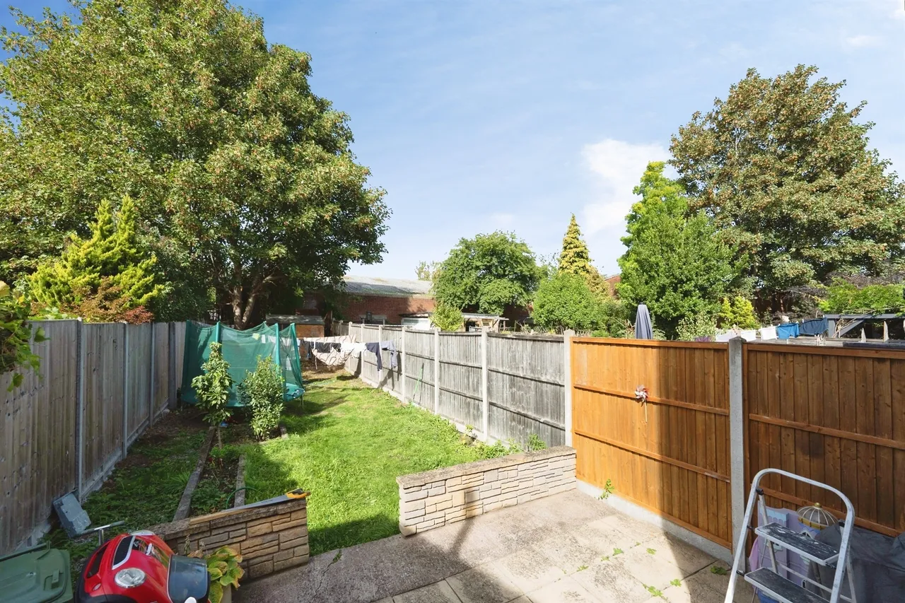 Benskin Road, Watford, WD18, photo 12