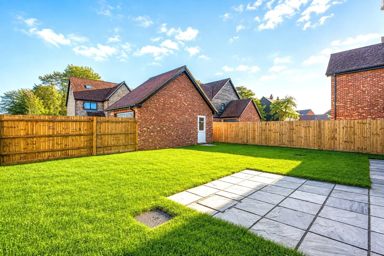 Horse Leys, Rotherfield Greys, RG9, photo 3