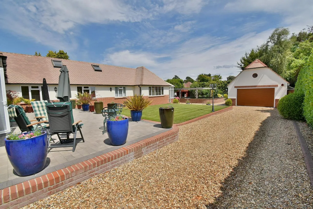 Moorlands, BH22, photo 27