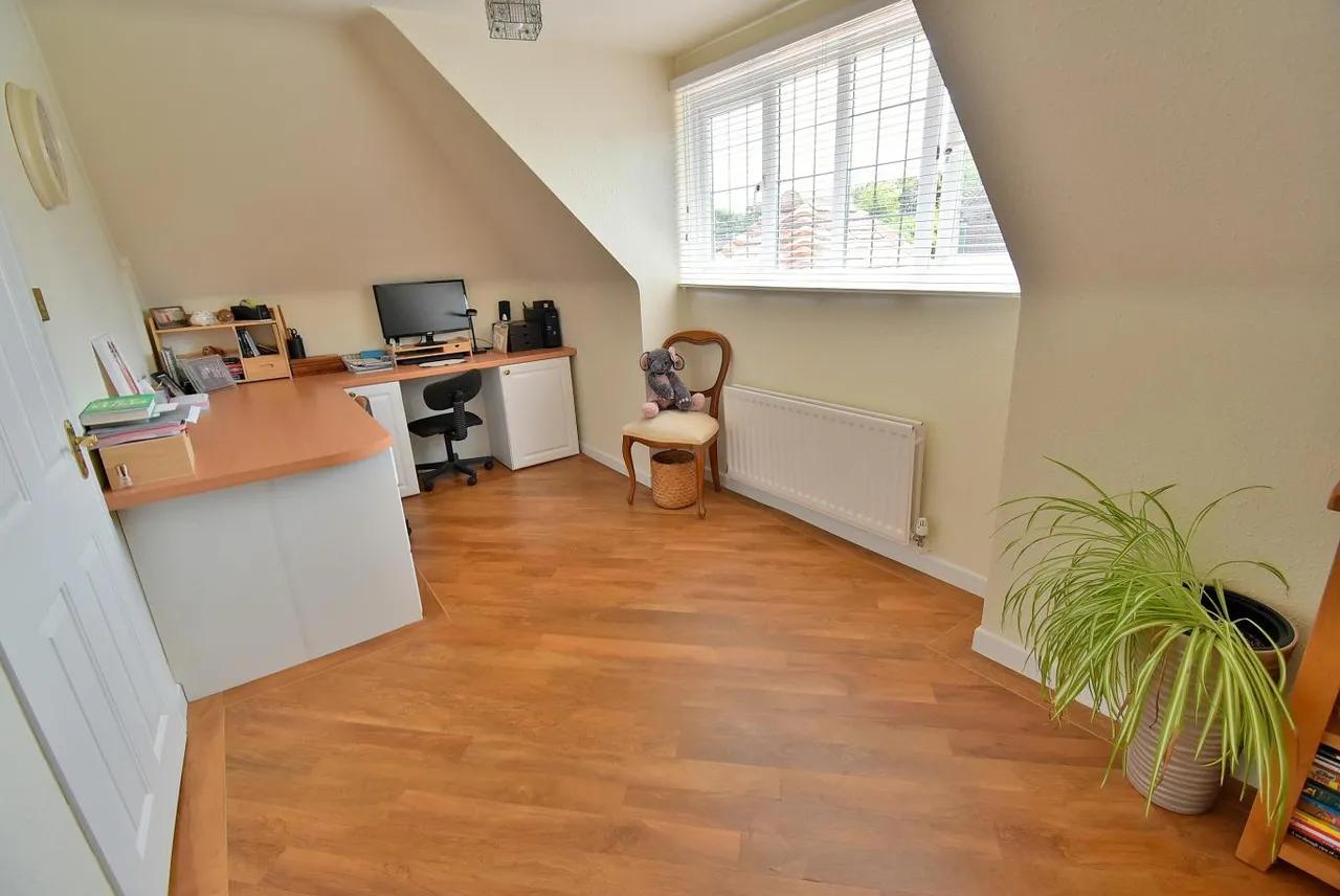 Moorlands, BH22, photo 22