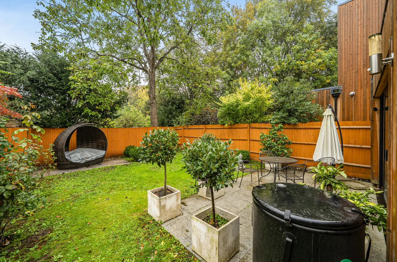 Parkwood Place, Winchester, SO22, photo 14