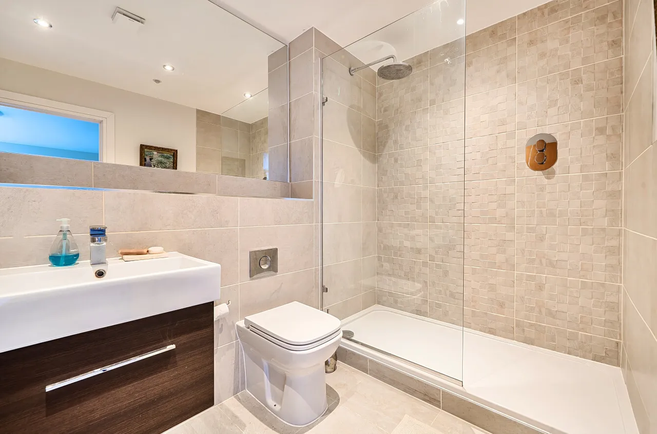 Parkwood Place, Winchester, SO22, photo 11