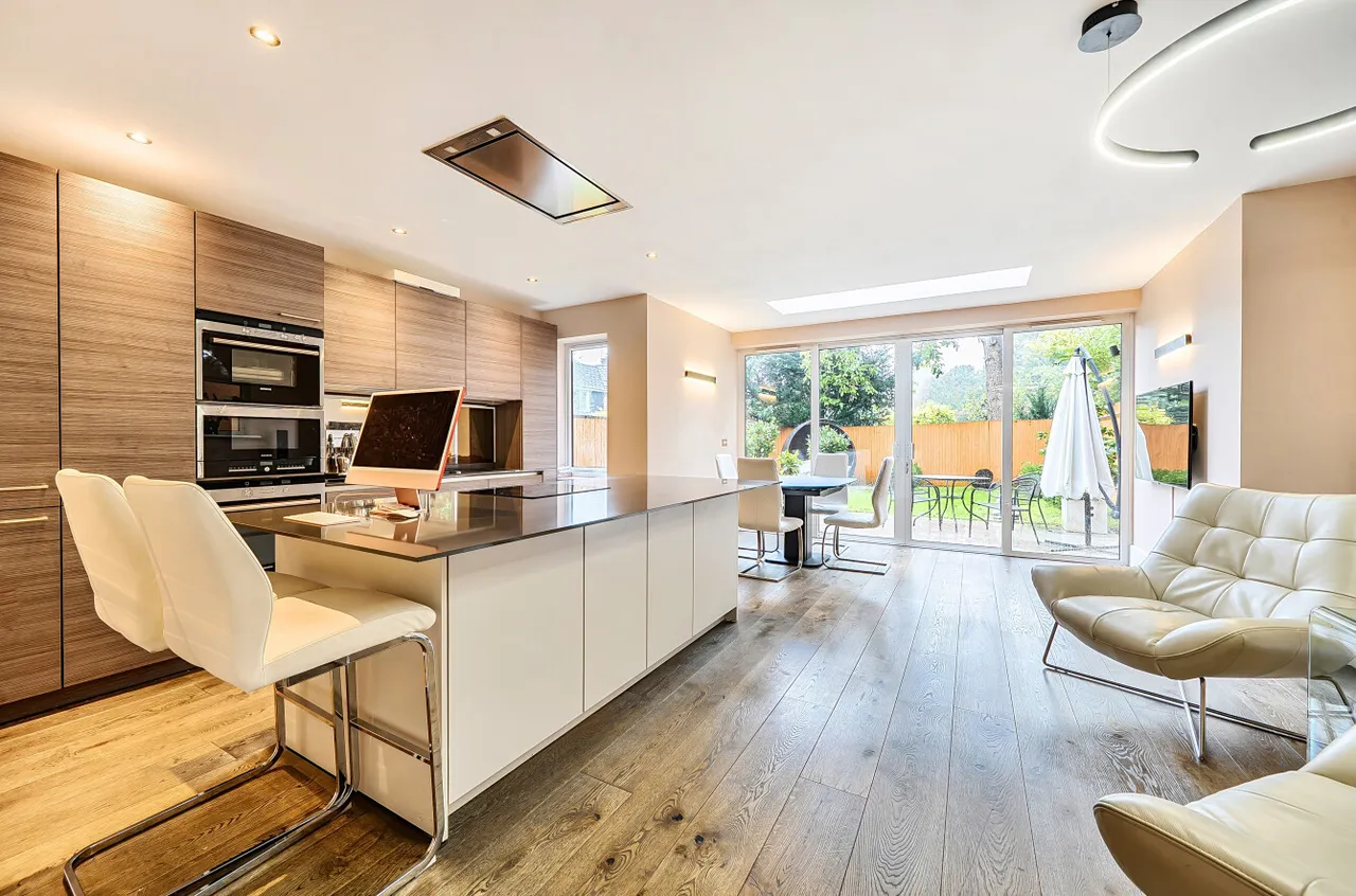 Parkwood Place, Winchester, SO22, photo 3