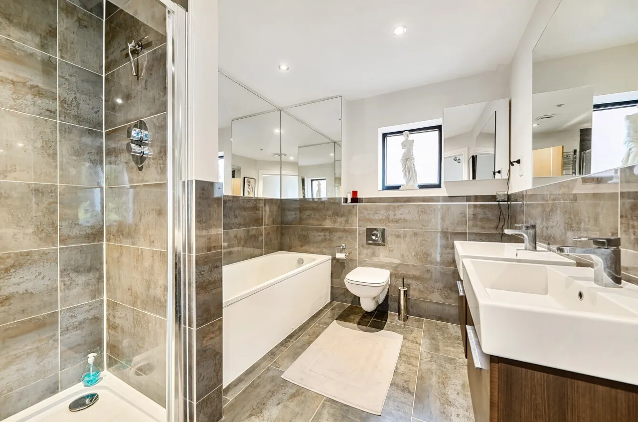 Parkwood Place, Winchester, SO22, photo 13