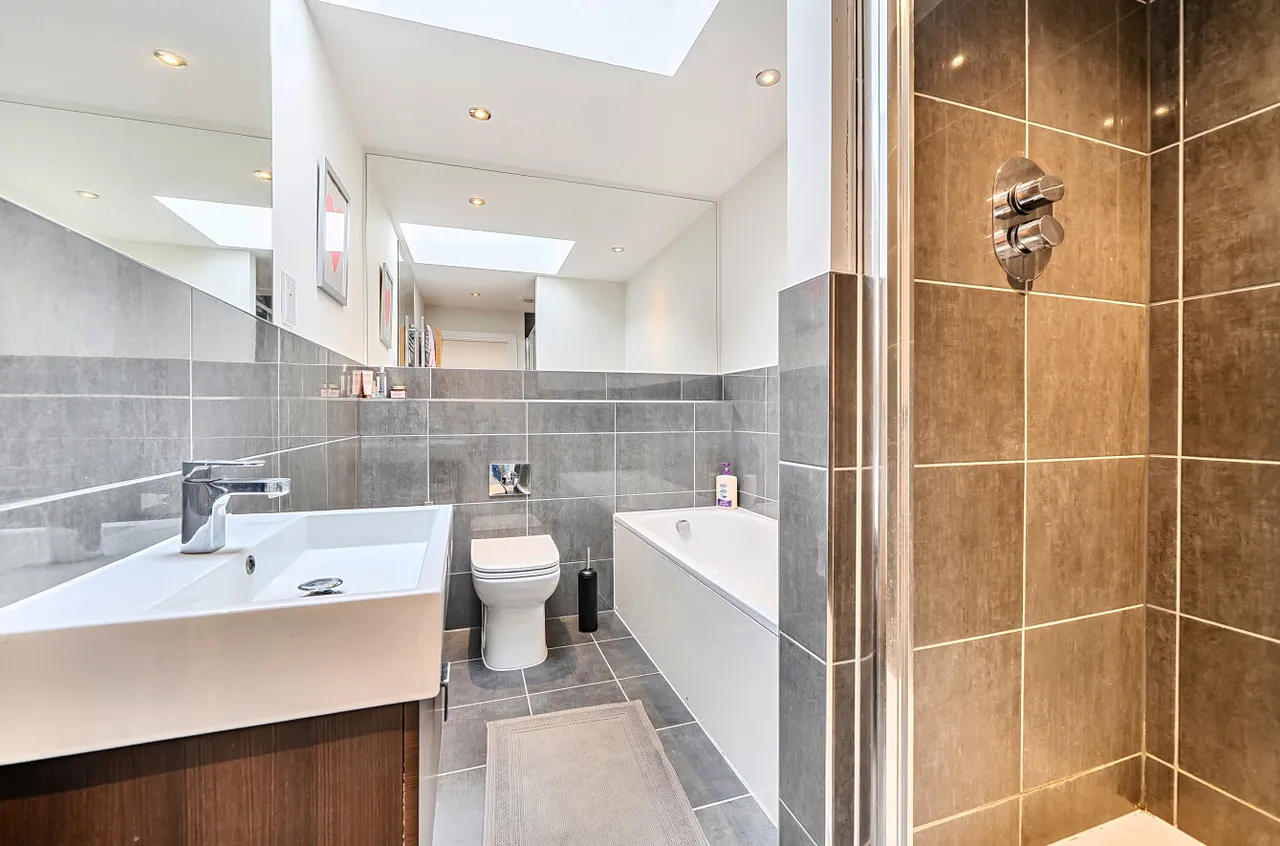 Parkwood Place, Winchester, SO22, photo 9