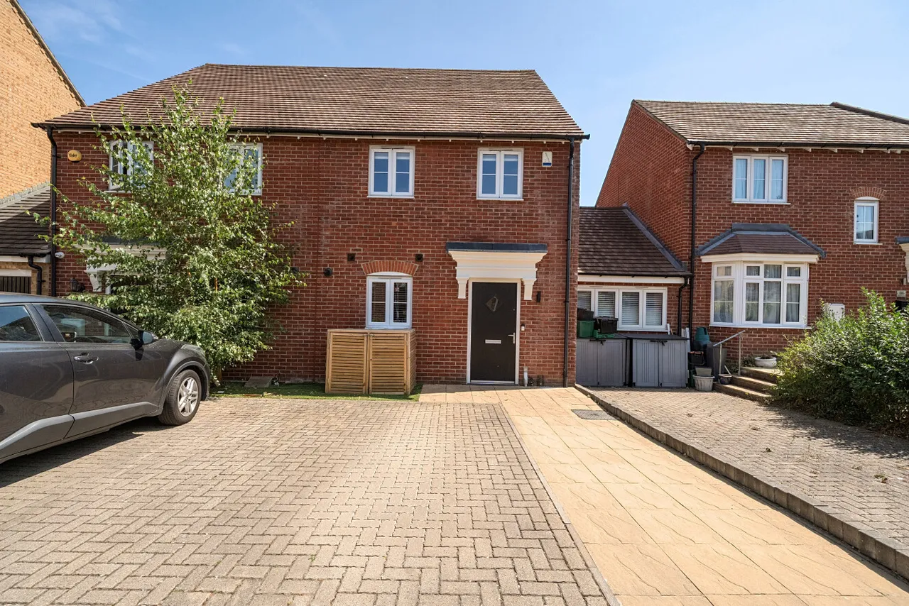 3 bed house for sale, Waratah Drive, Chislehurst, BR7