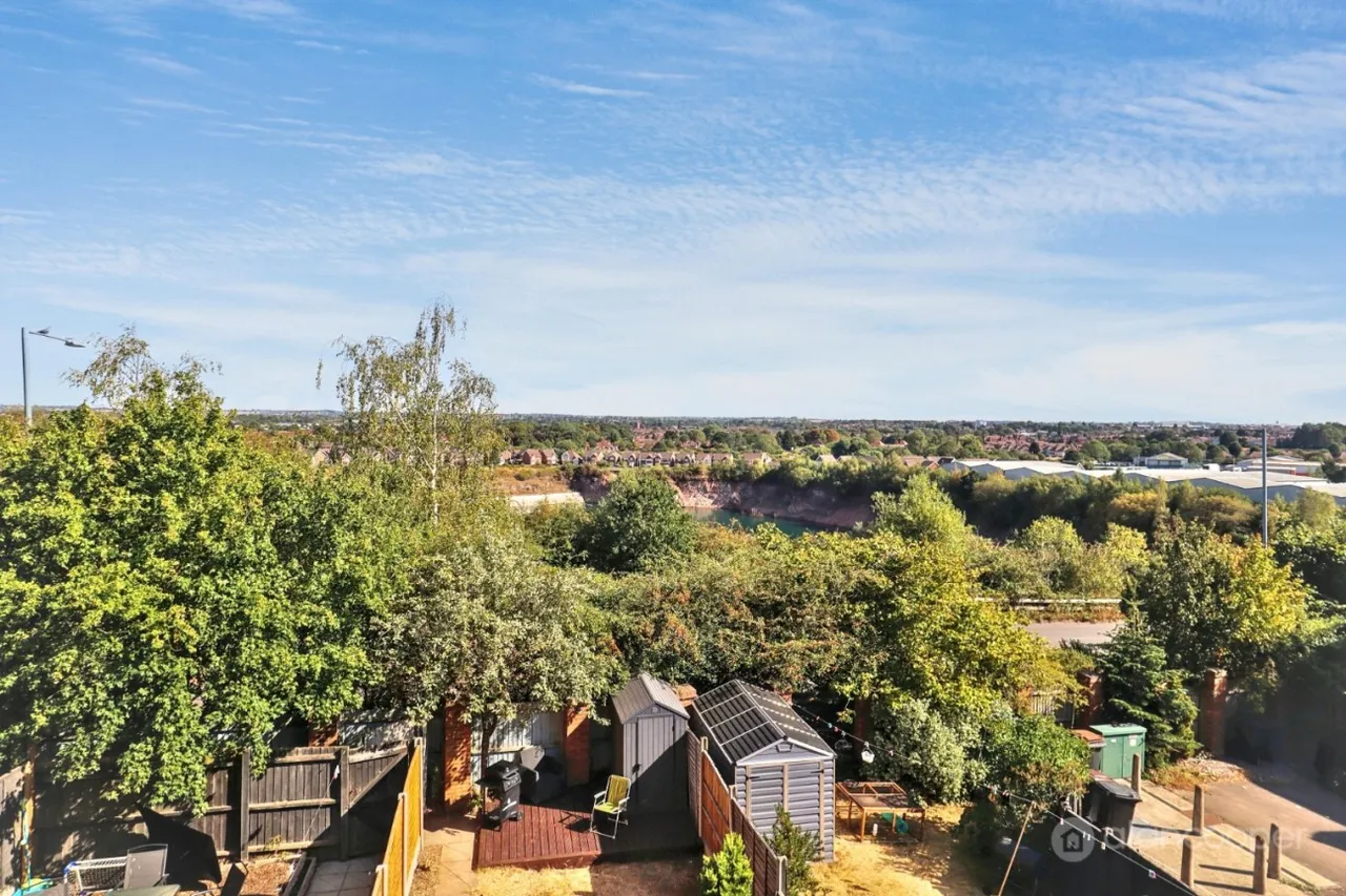 The Evergreens, Nuneaton, CV10, photo 17
