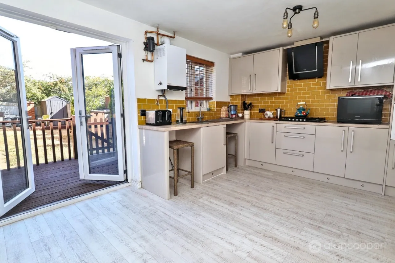 The Evergreens, Nuneaton, CV10, photo 4