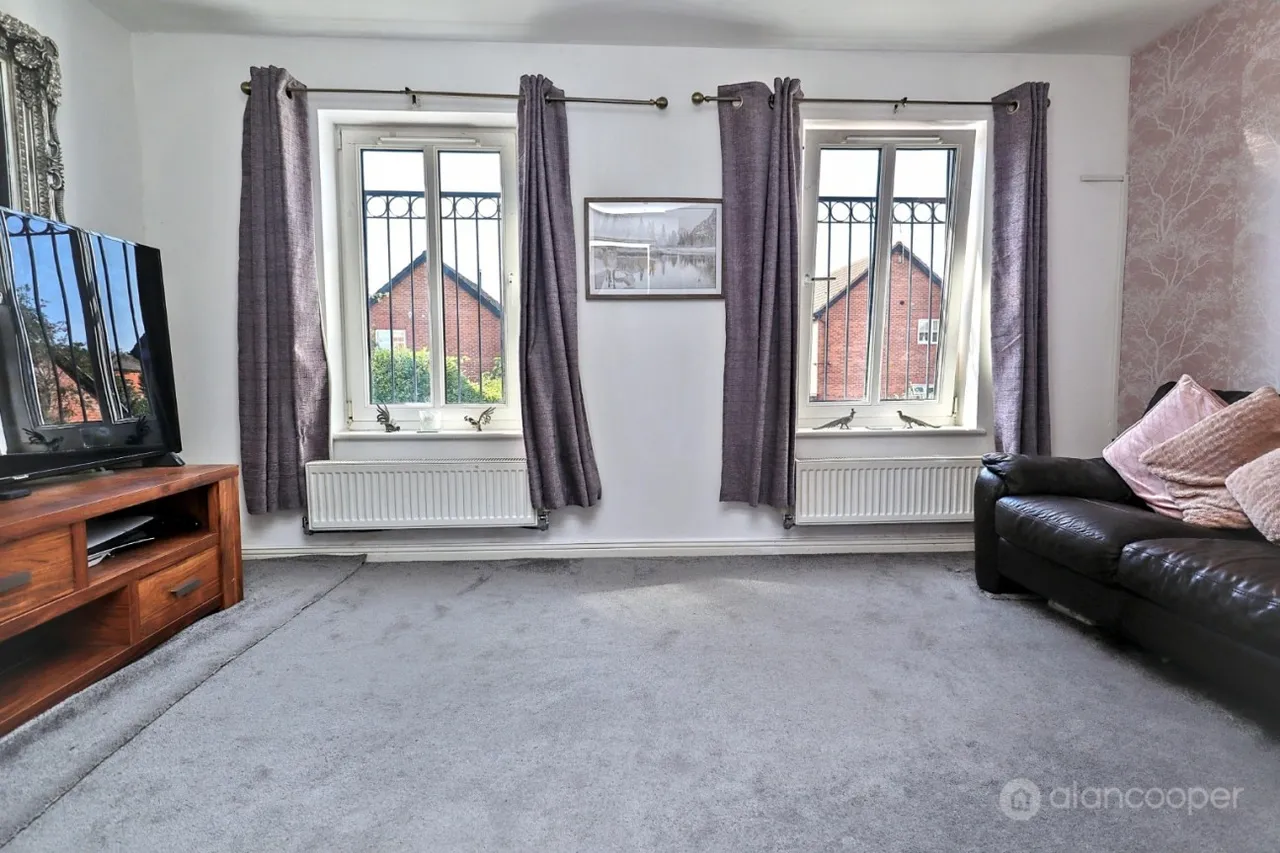 The Evergreens, Nuneaton, CV10, photo 11