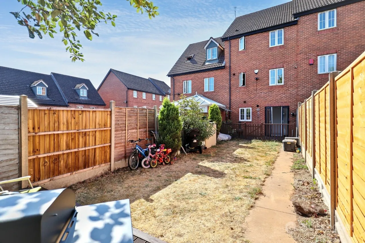 The Evergreens, Nuneaton, CV10, photo 26
