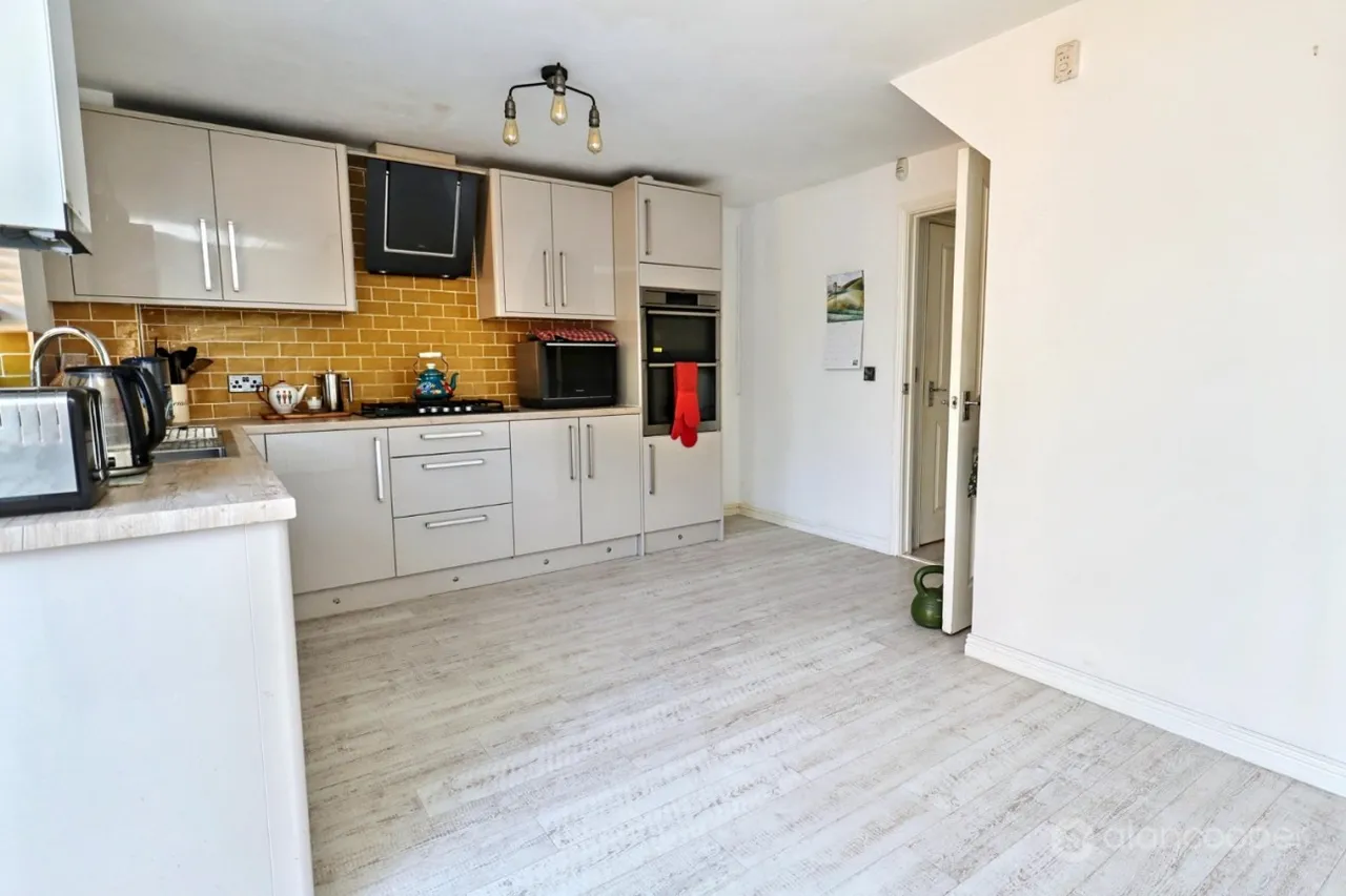 The Evergreens, Nuneaton, CV10, photo 6