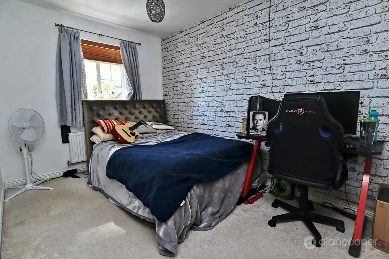 The Evergreens, Nuneaton, CV10, photo 19