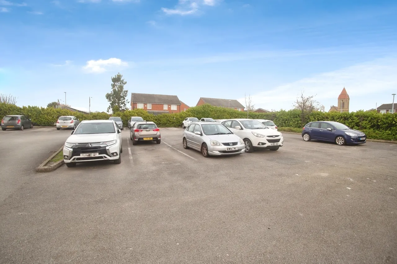 Highclere Avenue, Salford, Greater Manchester, M7, photo 7