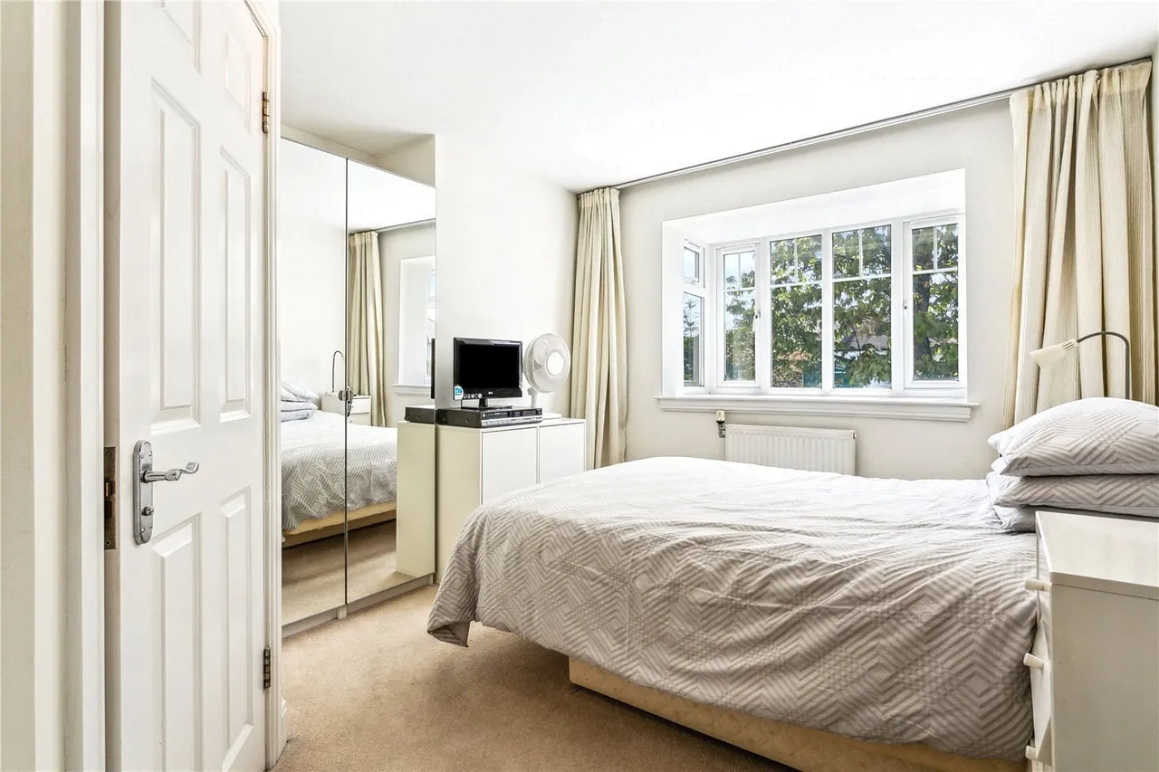 Chertsey Road, Twickenham, TW1, photo 6