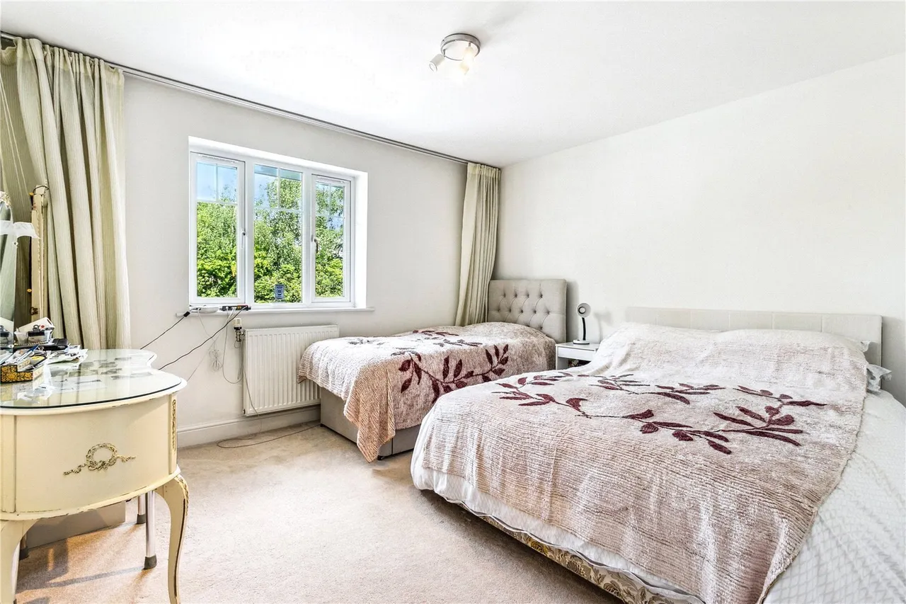 Chertsey Road, Twickenham, TW1, photo 8