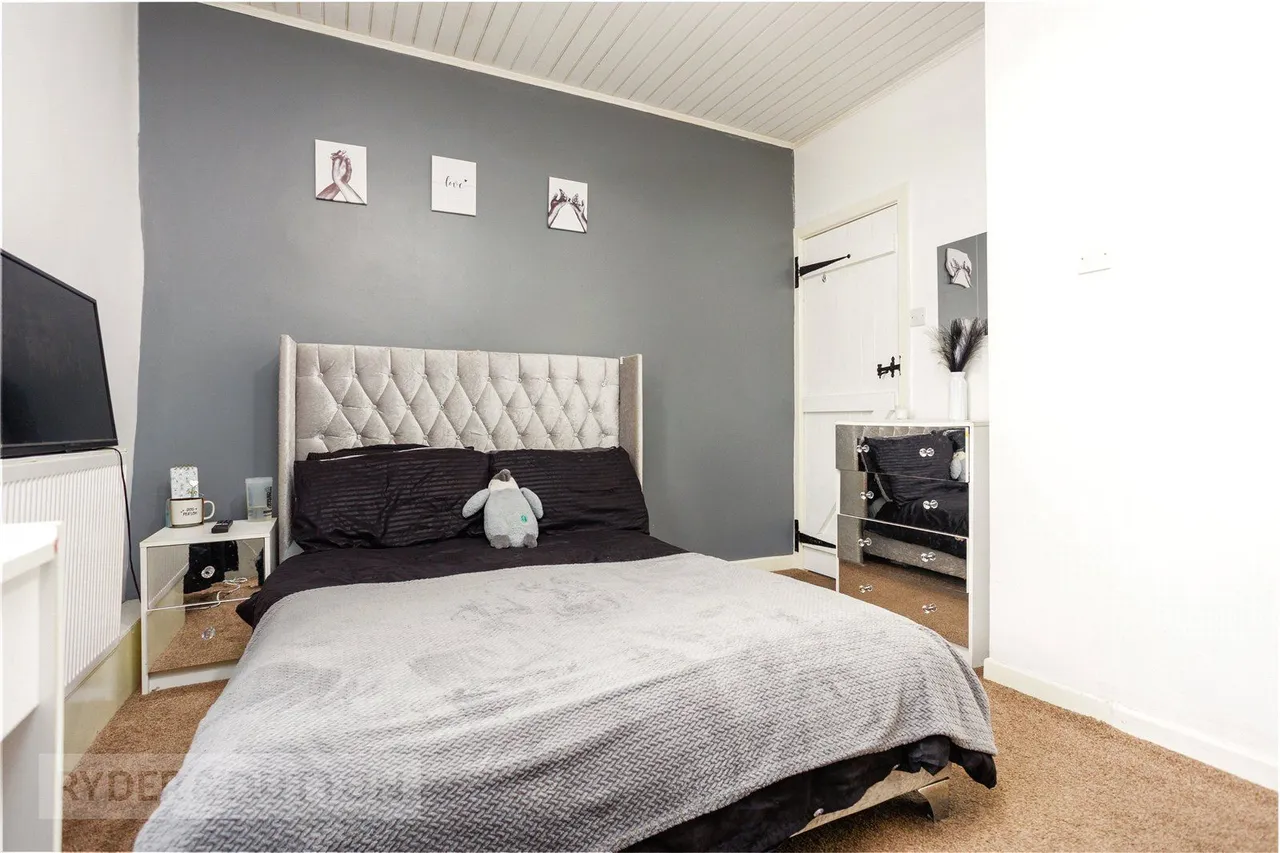 Carrhill Road, Mossley, OL5, photo 8