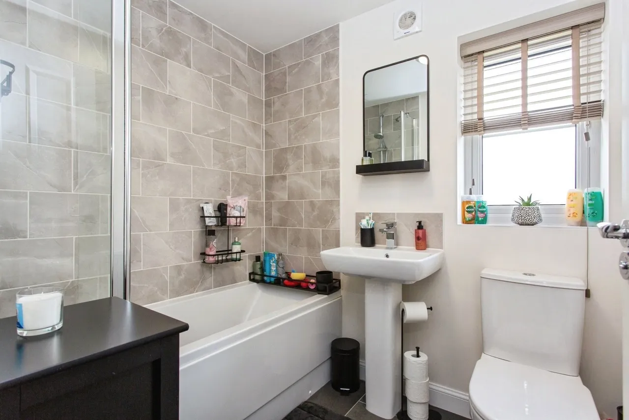 Redwing Road, Burnley, Lancashire, BB11, photo 14
