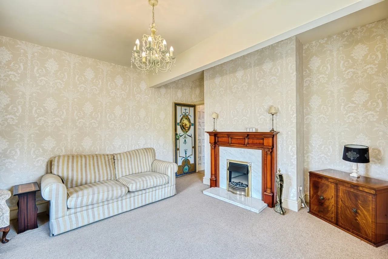 Broad Walk, Buxton, Derbyshire, SK17, photo 4