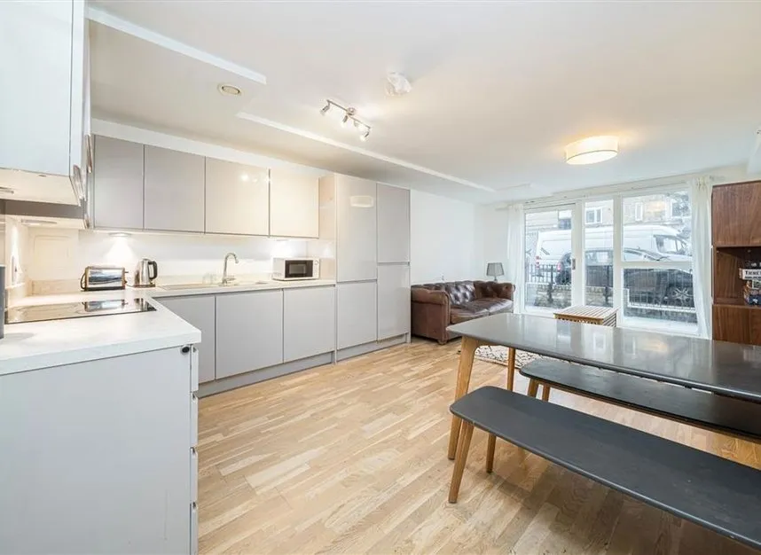 Blue Anchor Lane, Bermondsey, SE16, photo 2