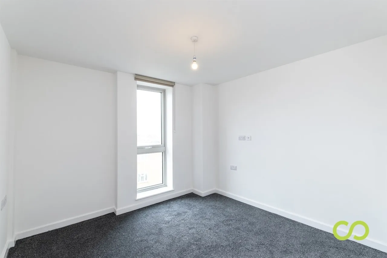 Bromley Road, London, SE6, photo 7