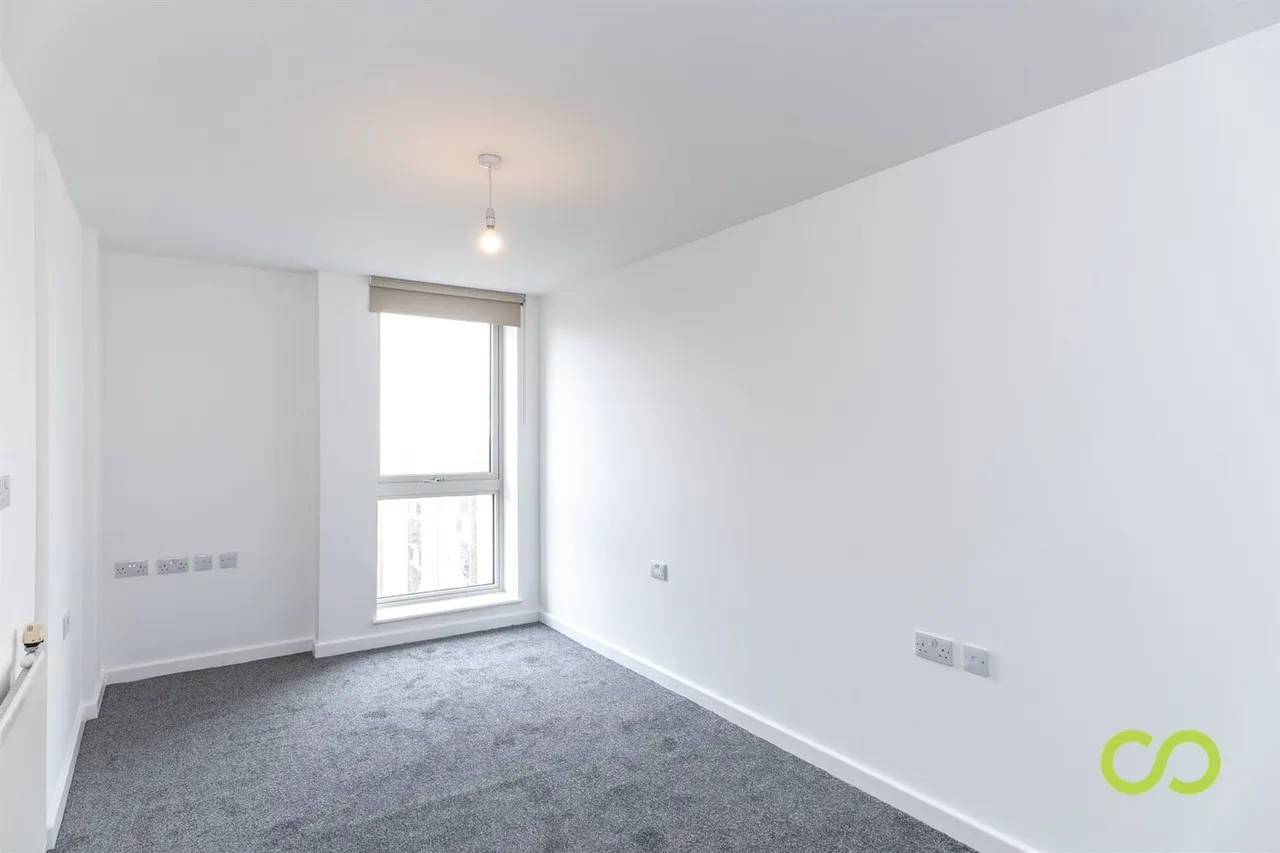 Bromley Road, London, SE6, photo 5