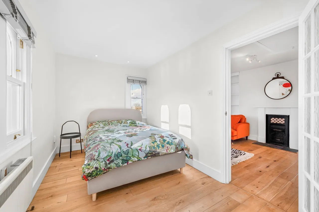 Onslow Road, Richmond, TW10, photo 2