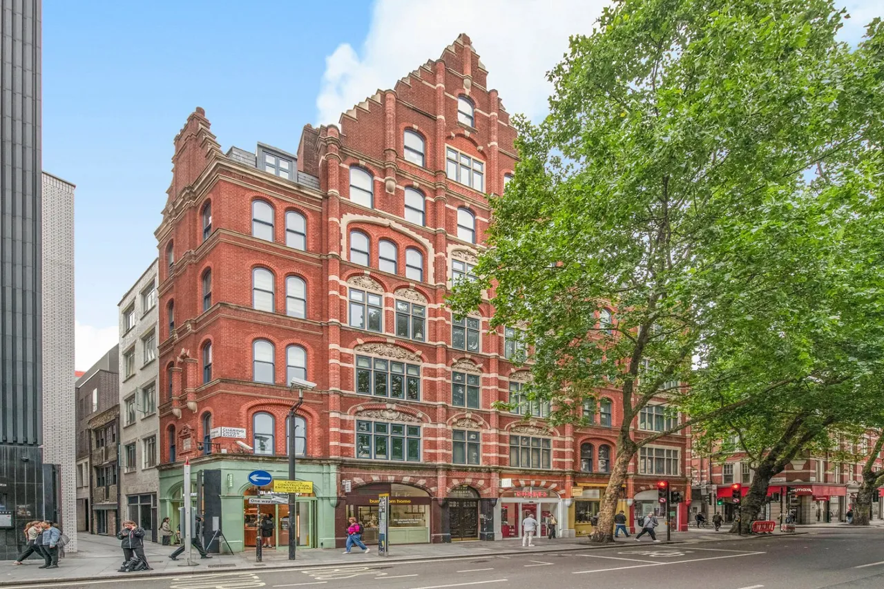 Charing Cross Road, London, WC2H, photo 11
