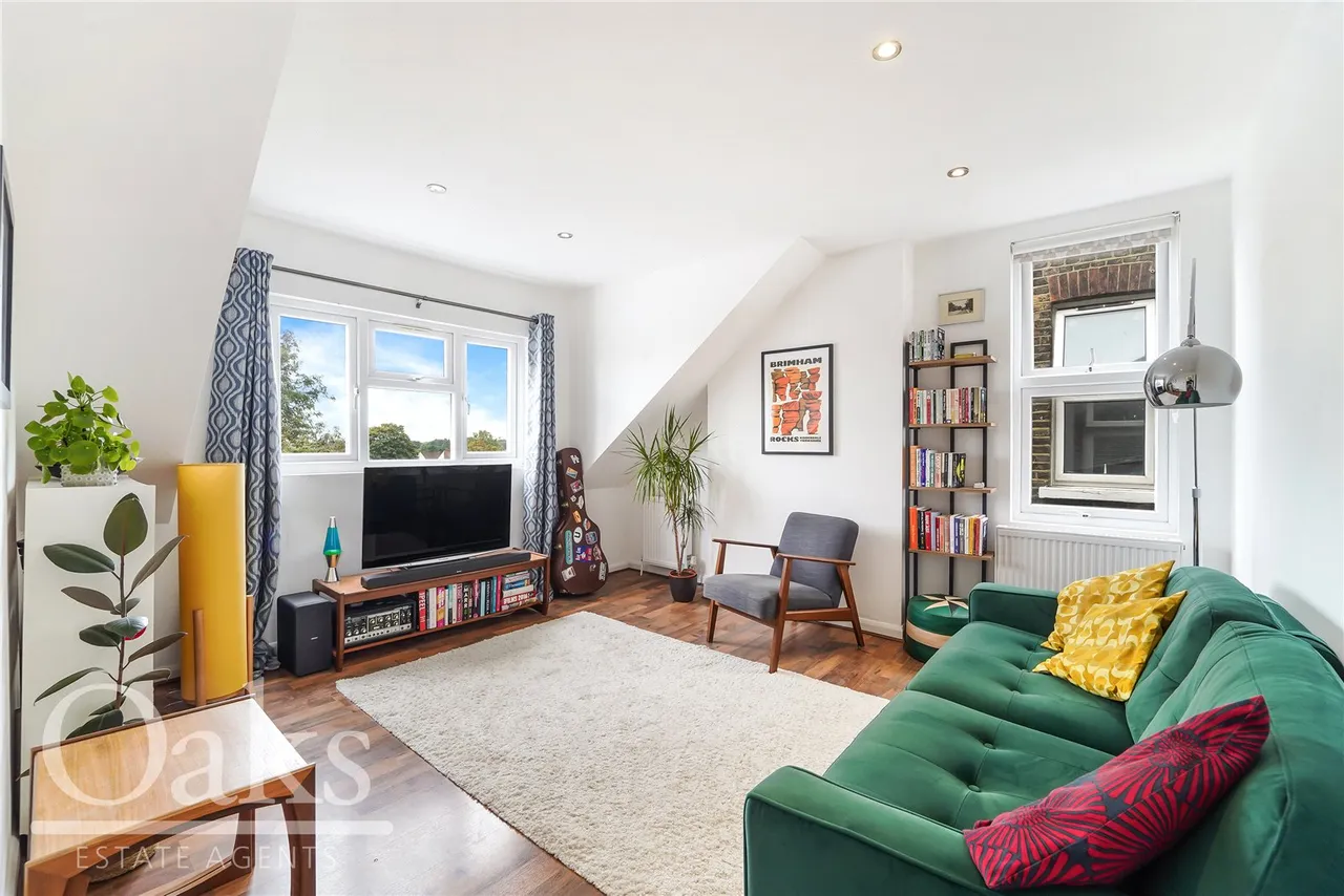 2 bed flat for sale, Ellison Road, Streatham, SW16