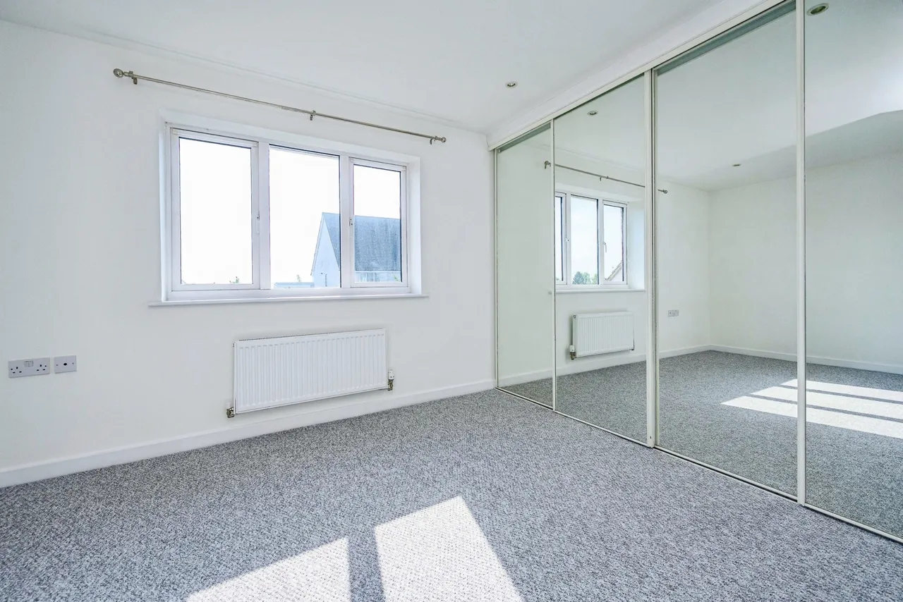 Leicester Road, Luton, Bedfordshire, LU4, photo 15