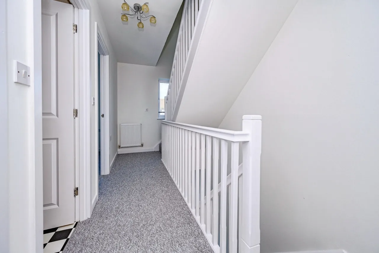 Leicester Road, Luton, Bedfordshire, LU4, photo 14
