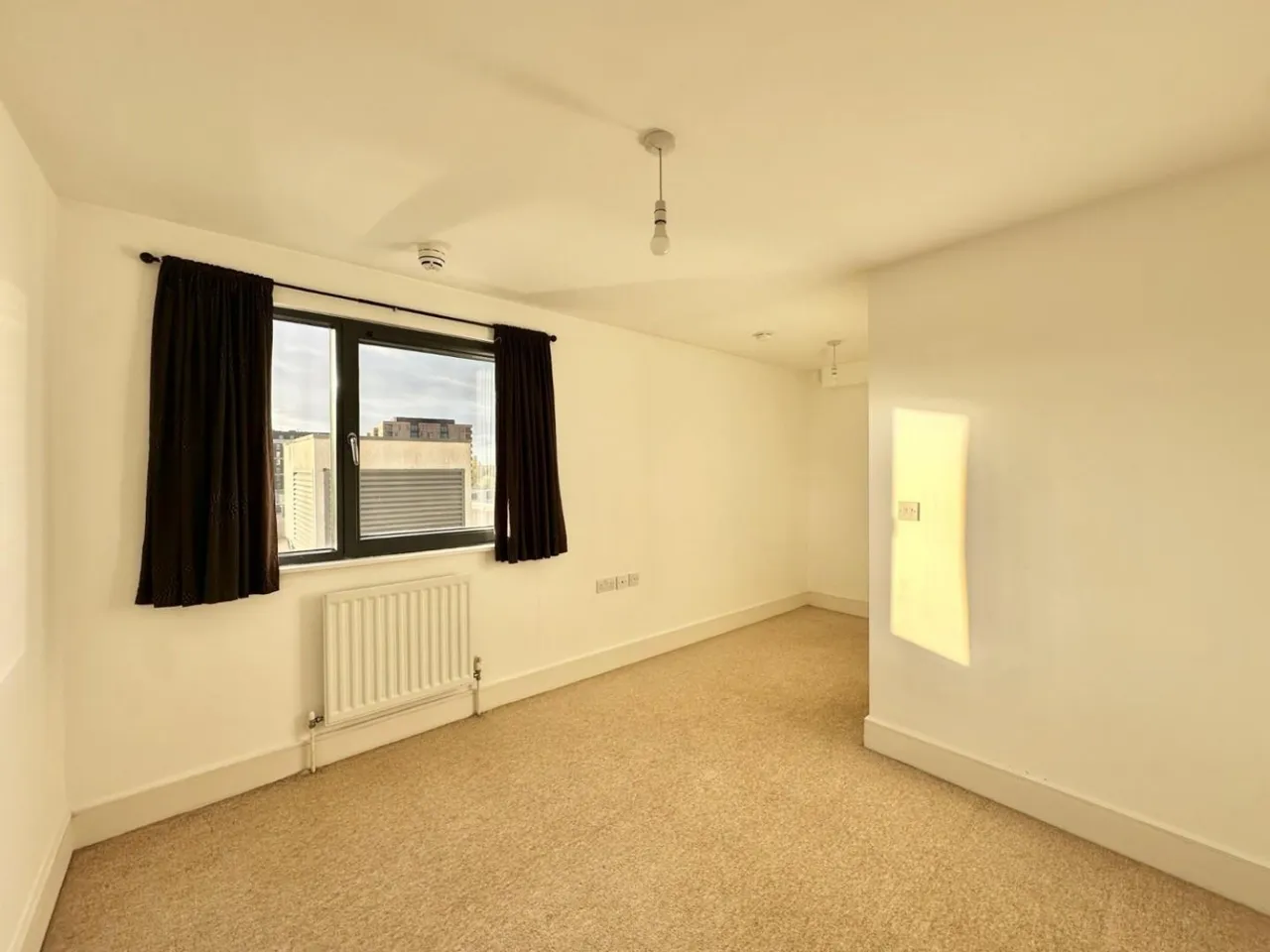 Clayton Road, Hayes, UB3, photo 5