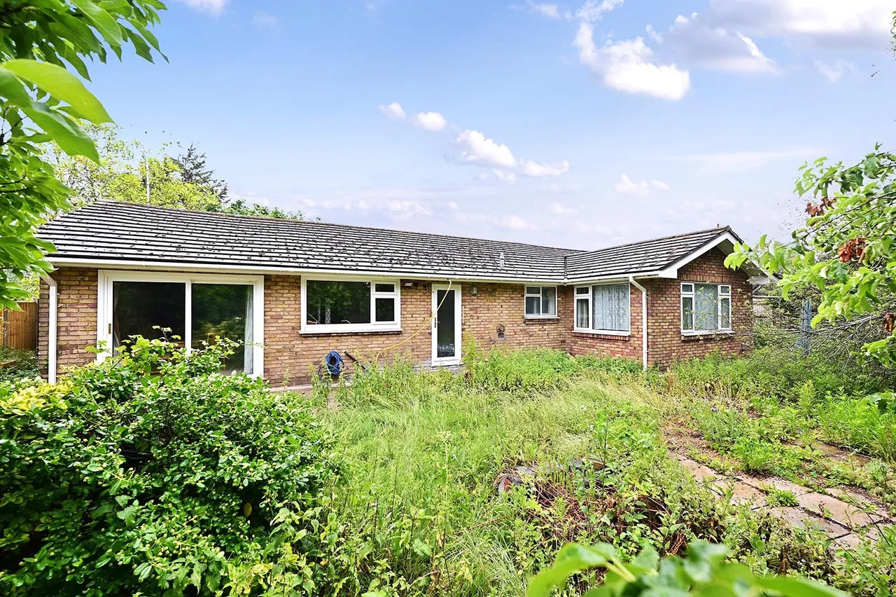 Horton Road, Stanwell Moor, TW19, photo 3