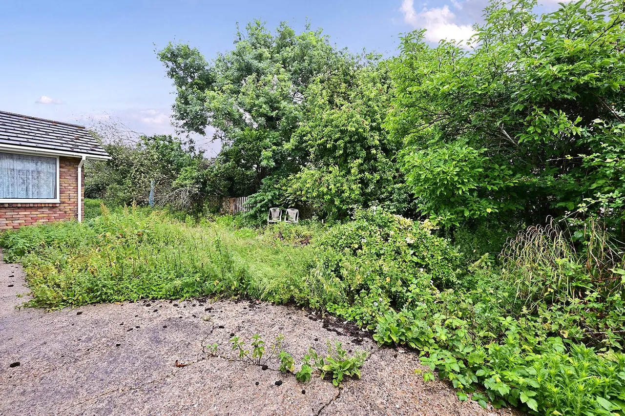 Horton Road, Stanwell Moor, TW19, photo 13