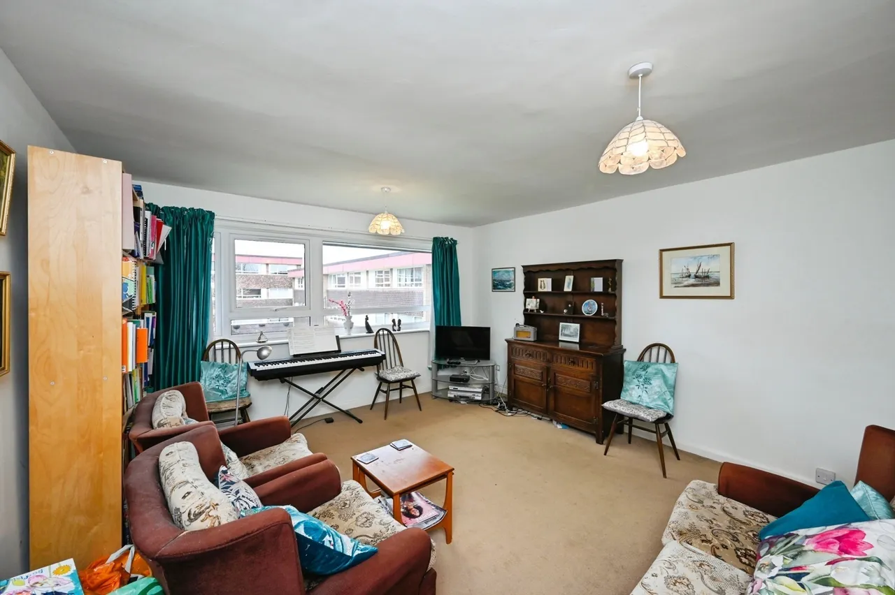 Elm Close, NOTTINGHAM, Nottinghamshire, NG3, photo 11