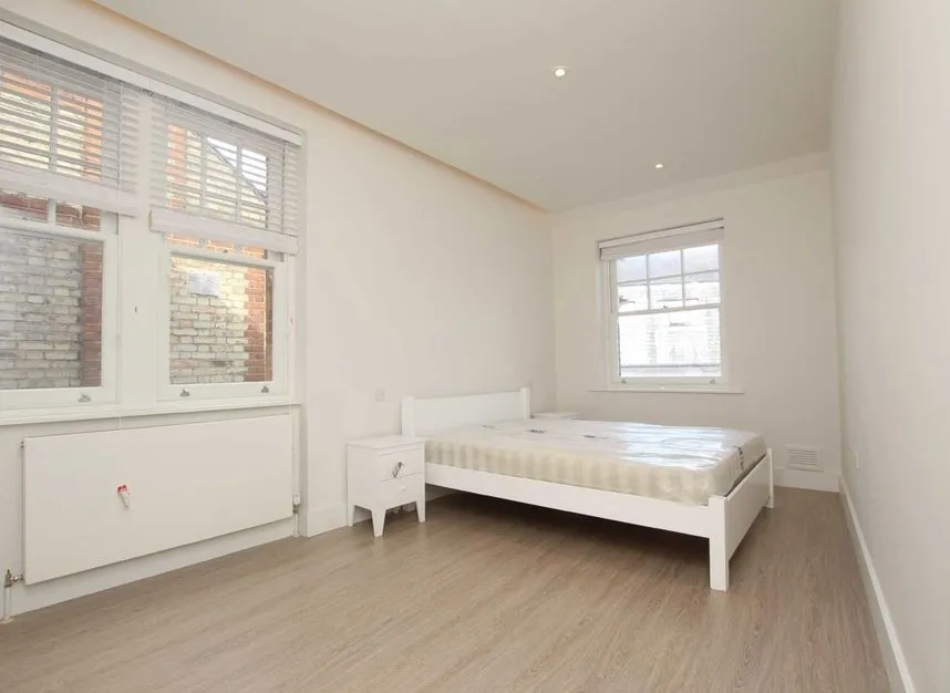 Finchley Road, Golders Green, NW11, photo 4